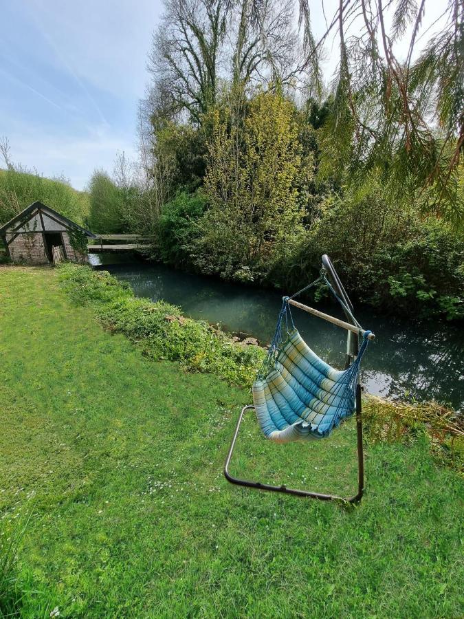 Le Domaine du Cerf - Gites et nature Saint-Ouen-les-Vignes Extérieur photo